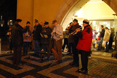 Weeihnachtsmarkt rund um die Lutherkirche