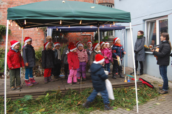 1. Weihnachtsmarkt bei KIK e.V.