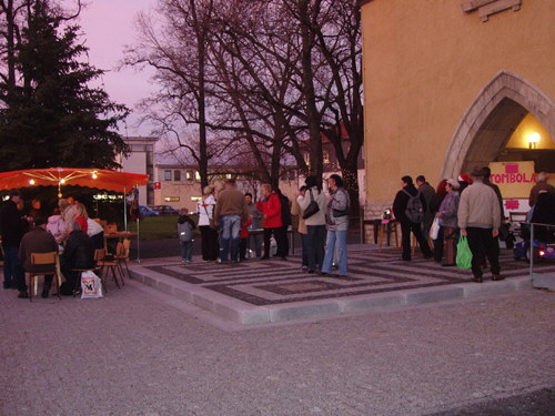 Weihnachtsmarkt an der Lutherkiche