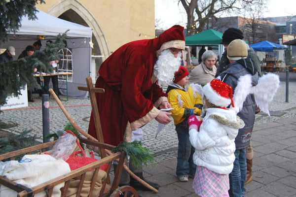 Weihnachtsmarkt 2009 rund um die Lutherkirche